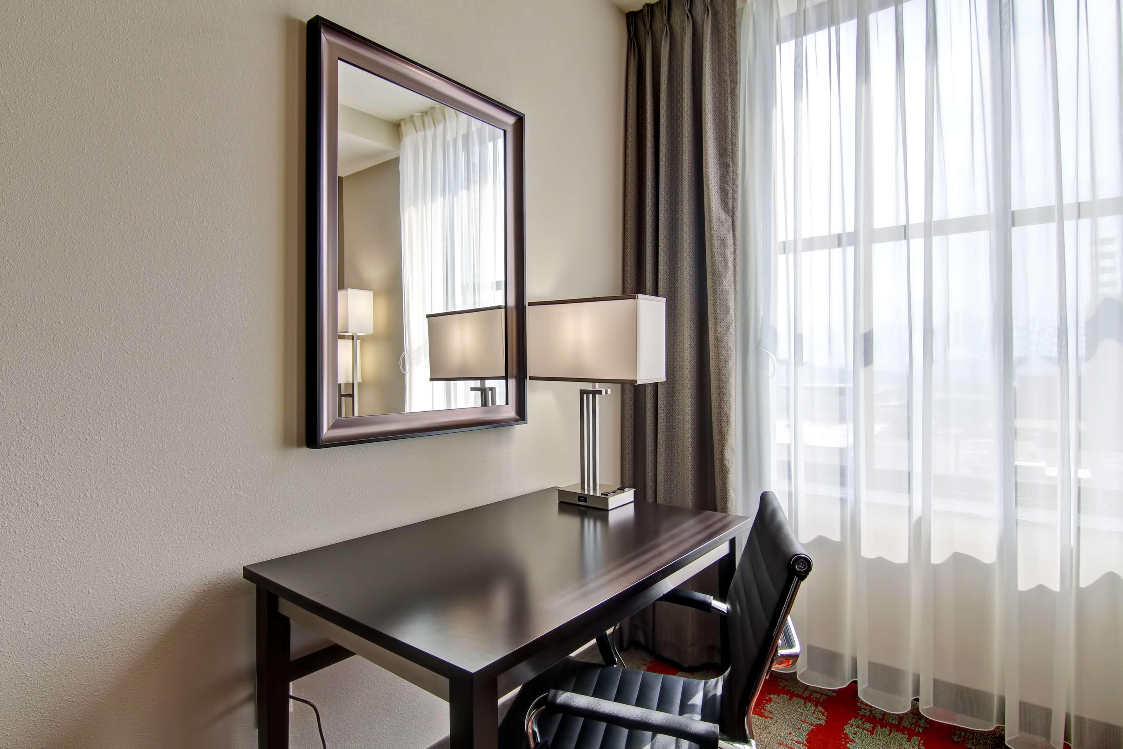 Hampton Inn And Suites Cincinnati - Downtown Buitenkant foto