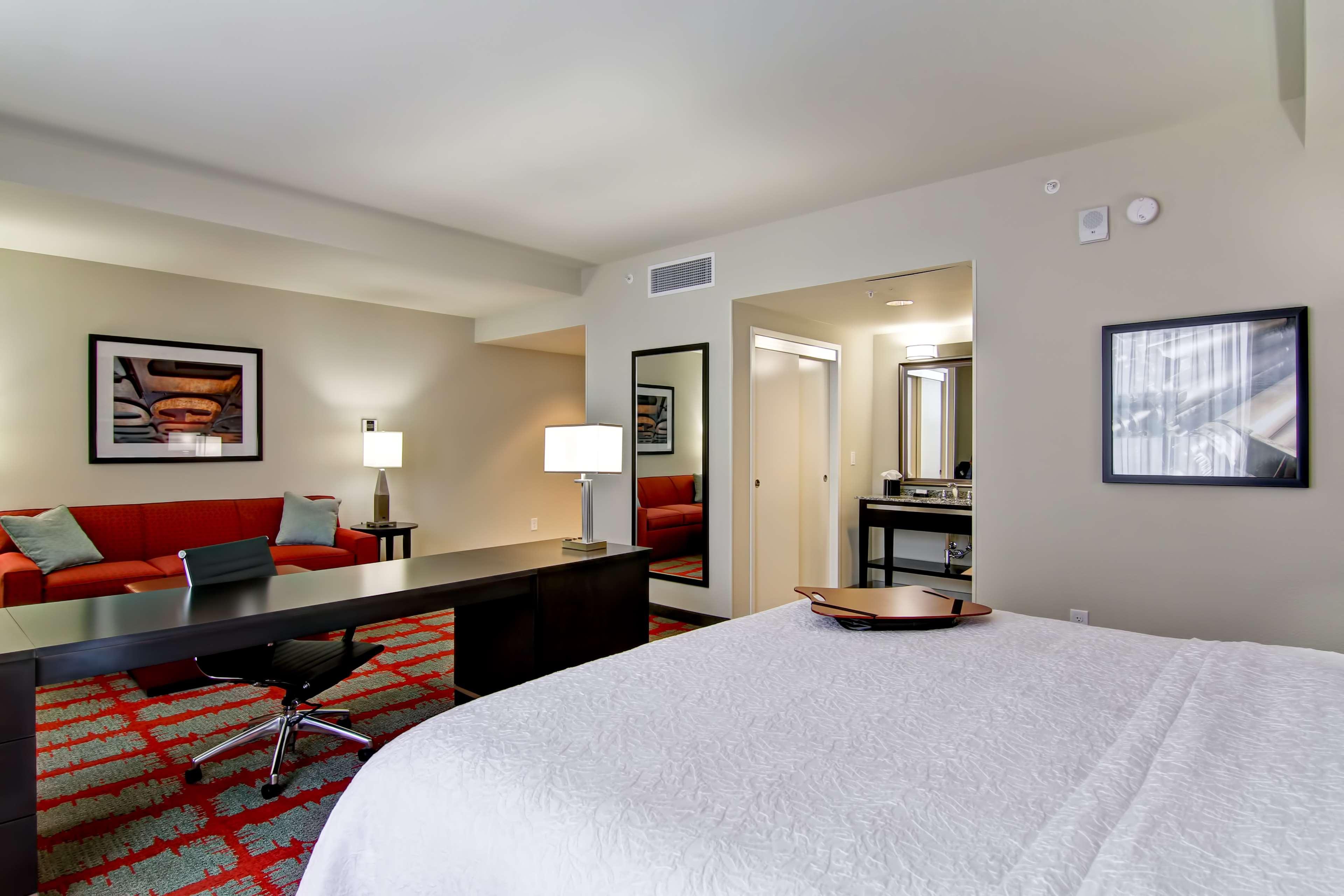 Hampton Inn And Suites Cincinnati - Downtown Buitenkant foto
