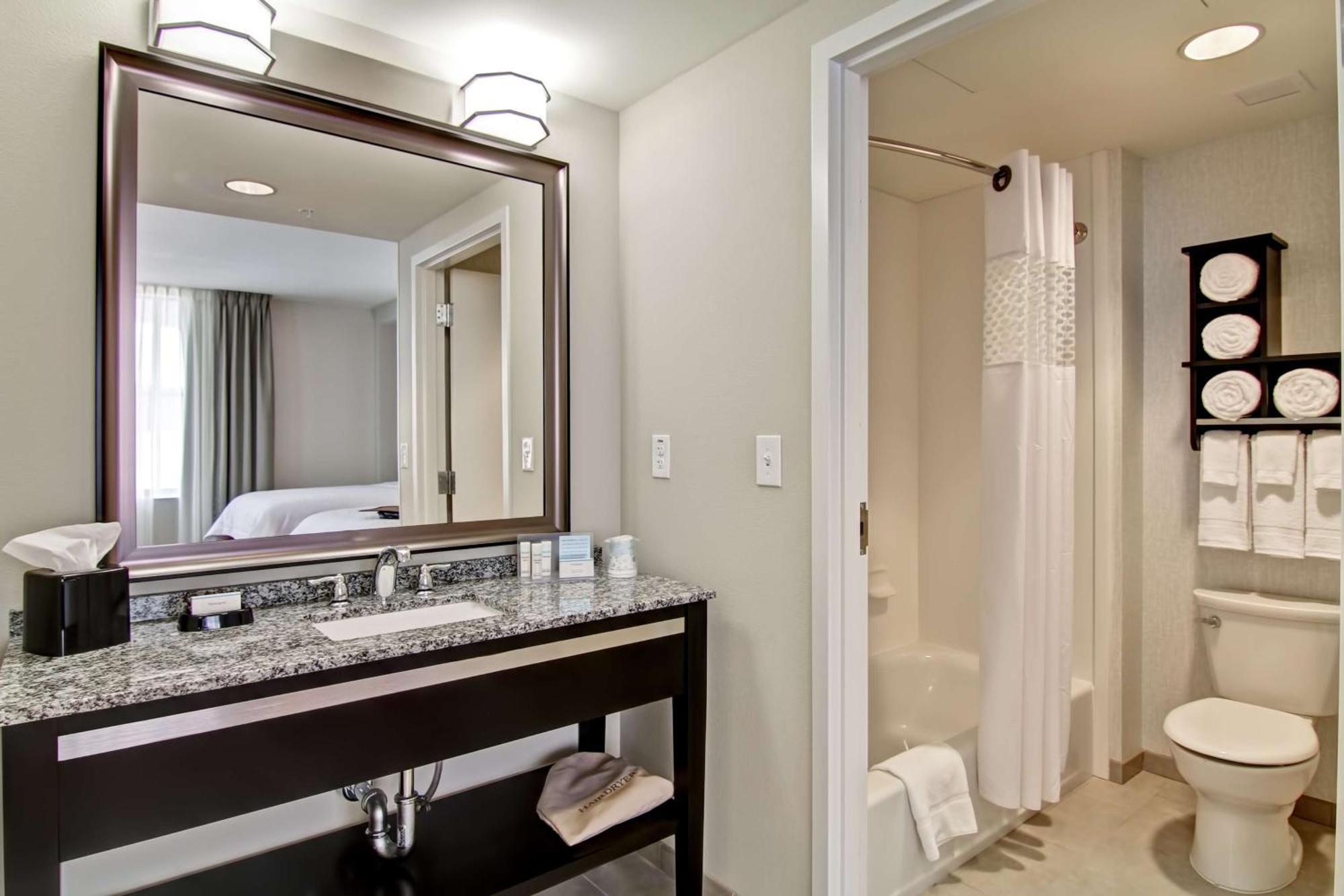 Hampton Inn And Suites Cincinnati - Downtown Buitenkant foto