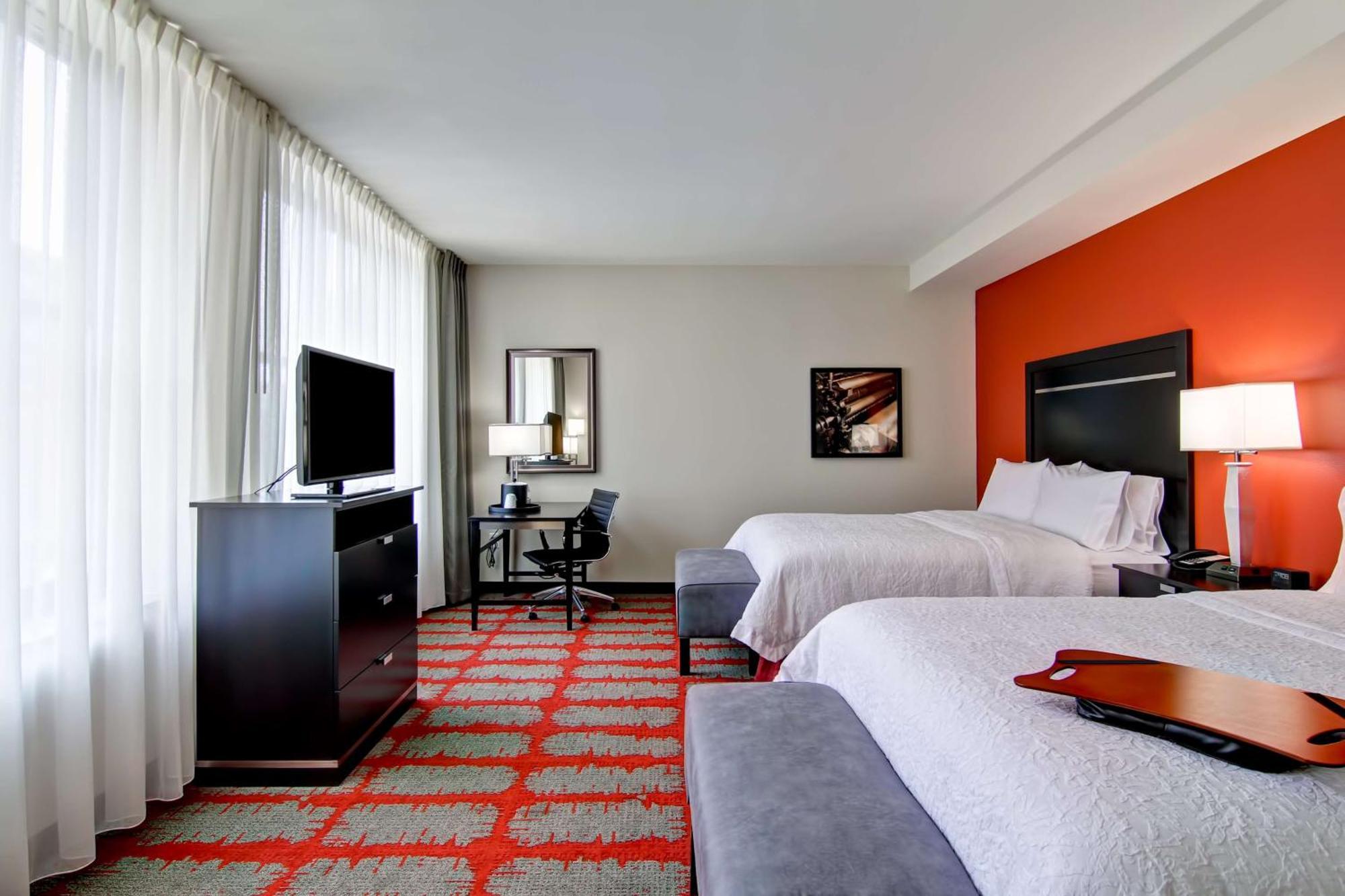 Hampton Inn And Suites Cincinnati - Downtown Buitenkant foto