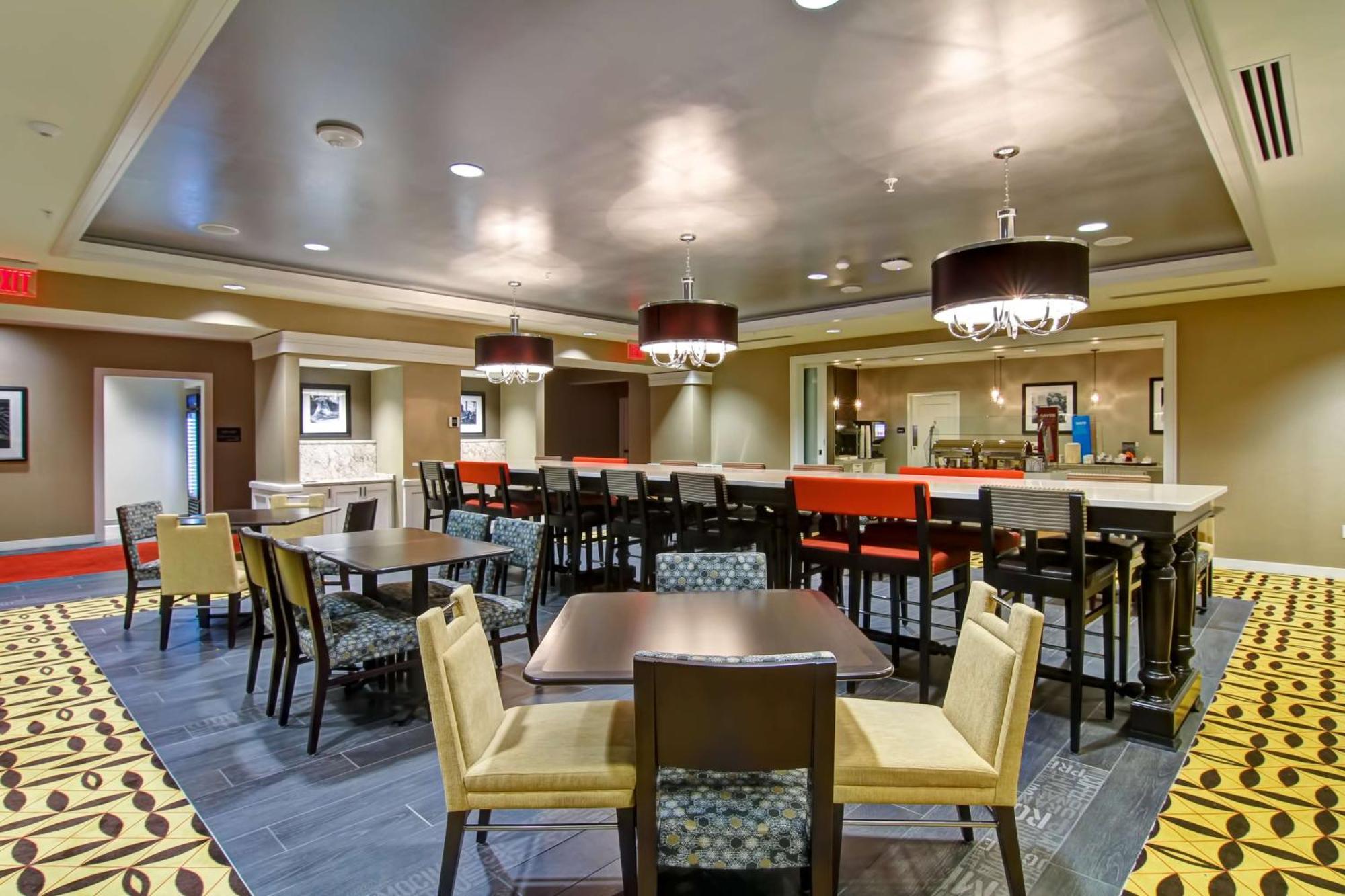 Hampton Inn And Suites Cincinnati - Downtown Buitenkant foto