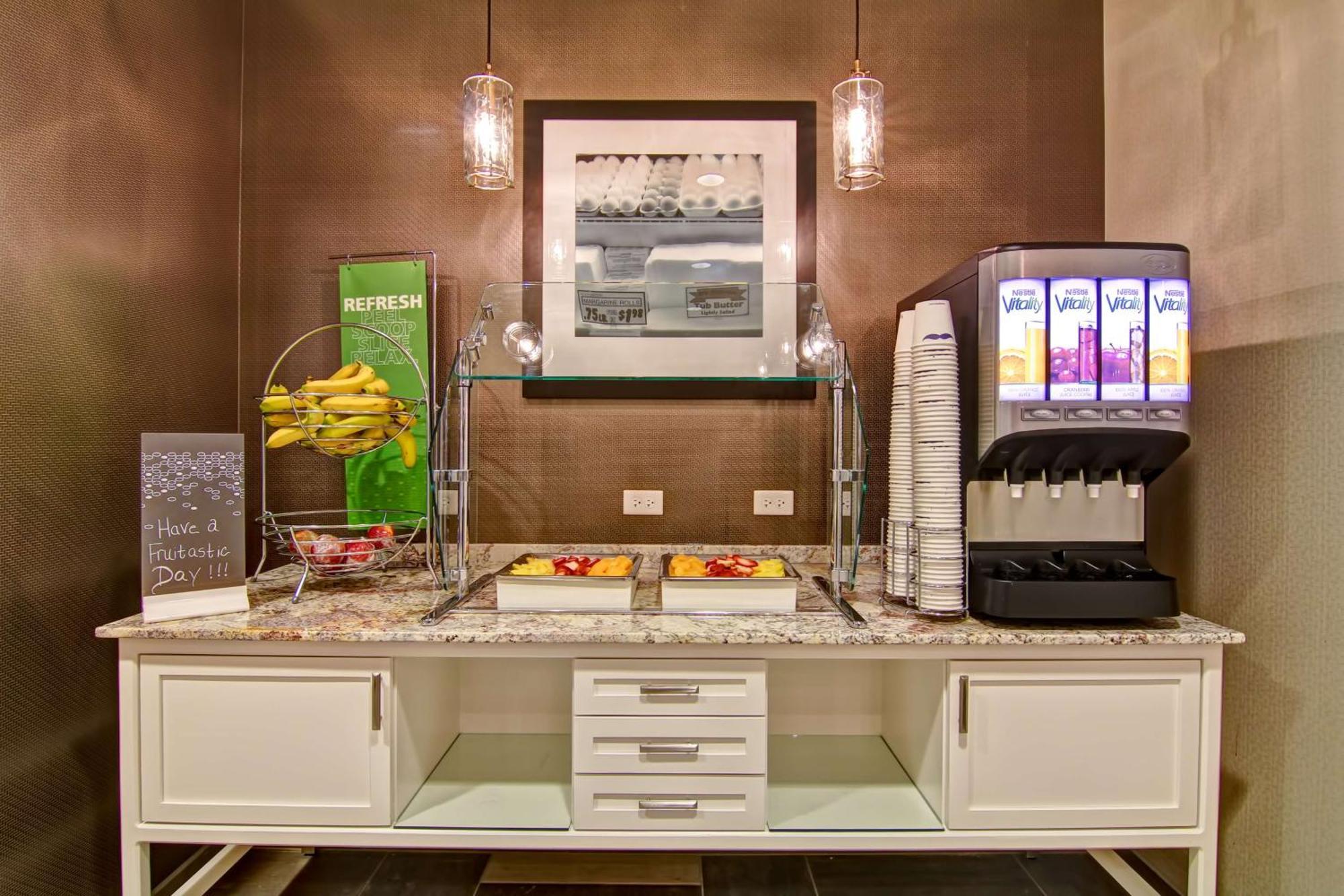 Hampton Inn And Suites Cincinnati - Downtown Buitenkant foto