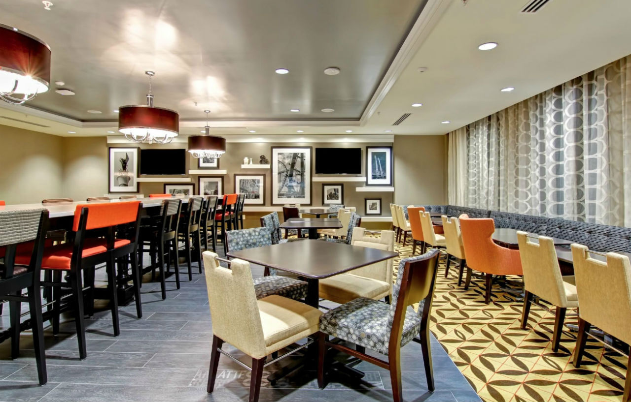 Hampton Inn And Suites Cincinnati - Downtown Buitenkant foto